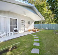 Salty Kisses Holiday House - Accommodation Asia