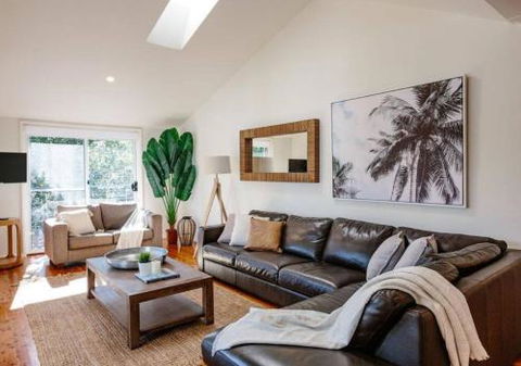 Seagrass House Modern North Avoca Oasis - Accommodation Guide 0