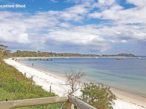 2 Shoal Towers 11 Shoal Bay Rd Across The Road To Beautiful Shoal Bay Beach - Accommodation Asia 3