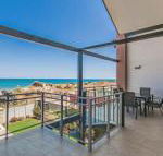 Surf  Sun in Silver Sands - Accommodation Guide
