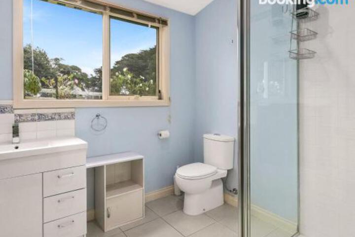Glen Alvie ACT Accommodation Asia