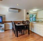 Findlay on the Bay - Accommodation Asia