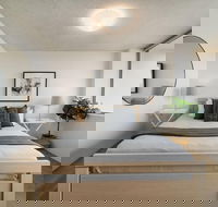 Bright and Sunny Studio Apartment - Accommodation Guide