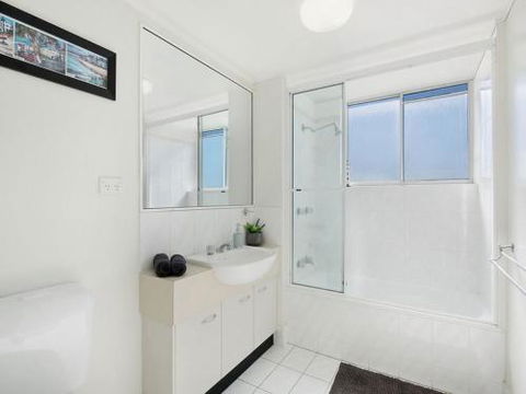 Unit 3 Casand Chase Kings Beach - Accommodation Asia 5