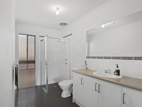 Beach Fun 11 Broadbeach Drive - Accommodation Guide 5