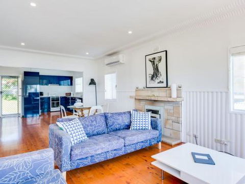 Bimbadgen At Hyams Beach 4pm Check Out Sundays - Accommodation Asia 1