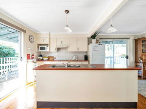 Mermaid Cottage At Hyams Beach 4pm Check Out Sundays - Accommodation Asia 4