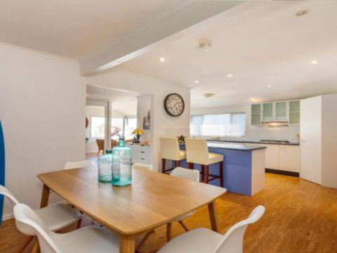 Dog Lovers Retreat Beachmere - Accommodation Asia 5