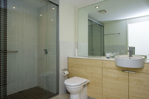 Blue On Blue Studio Room 1222 - Accommodation Guide 5