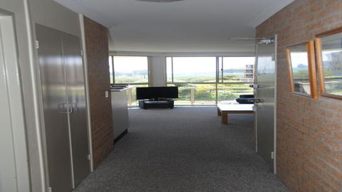 Seaspray Walk To The Beach! - Accommodation Asia 4