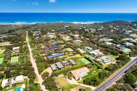 Franklin House - Accommodation Guide 5