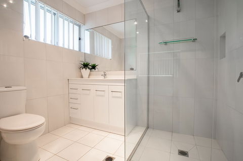 Underwood Road 62 - Accommodation Asia 5
