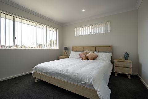 Underwood Road 62 - Accommodation Asia 6