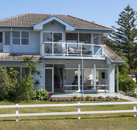 AMETHYST Gerringong 4pm Check Out Sundays