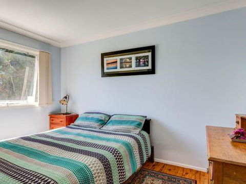 SORRENTO LAKESIDE Sanctuary Point 4pm Check Out Sundays - Accommodation Asia 6