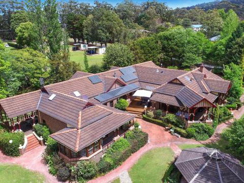 THE ELMS Berry Berry & Surrounds 4pm Check Out Sundays - Accommodation Guide 4