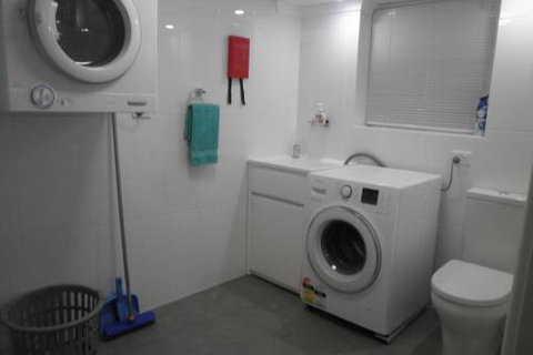 Almonta Apartments On The Water Front - Accommodation Asia 4