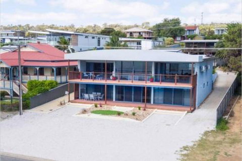 Almonta Apartments On The Water Front - Accommodation Asia 0