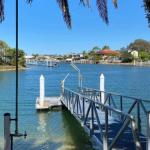 April 19 4 Bedroom Home On Canal With Pool Pontoon Aircon & WiFi! - Accommodation China 0