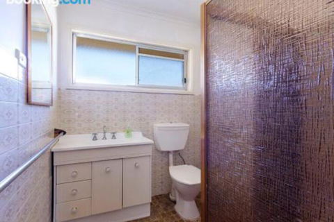 Perrumba Street Cottage - Accommodation Asia 2
