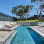 Stunning Sorrento Escape With Pool - Accommodation Asia 0