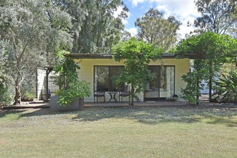 Olive Grove Studio 1 - Accommodation Guide 3