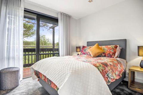 Villa Locarno - Accommodation Asia 1