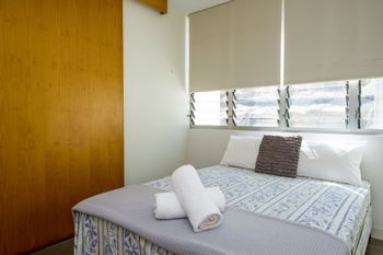 1 Bright Point Apartment 5501 - Accommodation Guide 3
