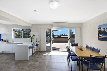 Lakeshore Apartment 3 - Accommodation Asia 3