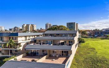 Lakeshore Apartment 3 - Accommodation Asia 1