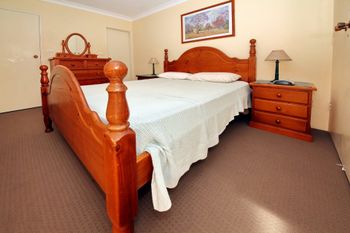 Sunset Towers Unit 11 / 25 Donald Street - Accommodation Asia 0