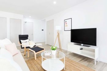 Boutique Home Close To City - Accommodation Guide 5