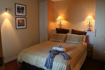 Twin Towers 302A - Accommodation Guide 1
