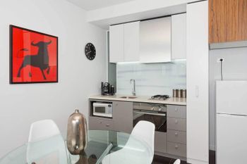 Location Views & Style - Accommodation Guide 2
