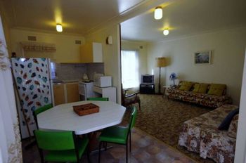 Binburra Views - Accommodation Asia 3