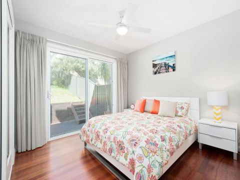 The Seahorse 137 Government Road - Accommodation Asia 1