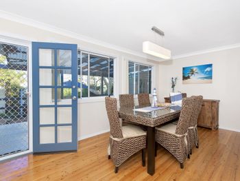 Nelson Street Pine Cottage 5A - Accommodation Asia 2
