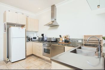 Stylish 2 Bdr Overlooking Parsley Bay H379 - Accommodation Asia 1