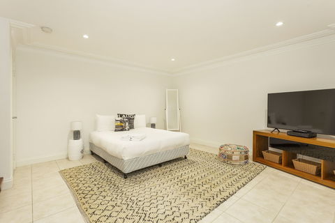 Cottesloe Waters Apartment - Accommodation Guide 2