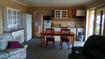 Bay City Views - Accommodation Guide 0