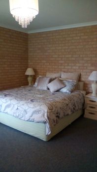 Bay City Views - Accommodation Guide 1