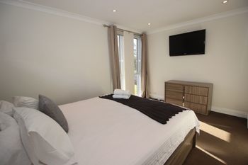 Swan View Family Home - Accommodation Asia 3