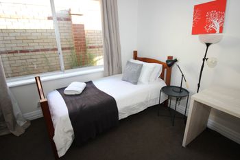 Swan View Family Home - Accommodation Asia 2