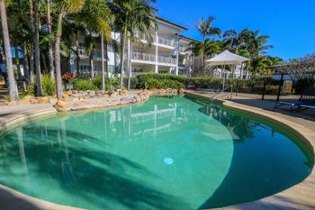 Resort Apartment On Salt Beach 6318 - Accommodation Guide 1