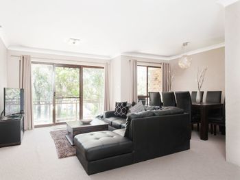 Nicholli Bay Parklands Unit 34 / 2 Gowrie Avenue - Accommodation Asia 0