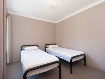 Nicholli Bay Parklands Unit 34 / 2 Gowrie Avenue - Accommodation Asia 3