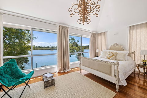 Summerville House - Accommodation Asia 3