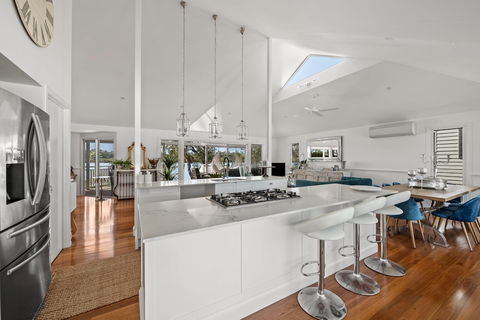 Summerville House - Accommodation Asia 4