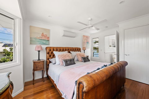Summerville House - Accommodation Asia 2