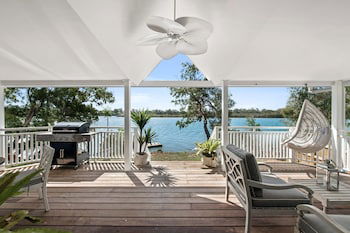 Summerville House - Accommodation Asia 0